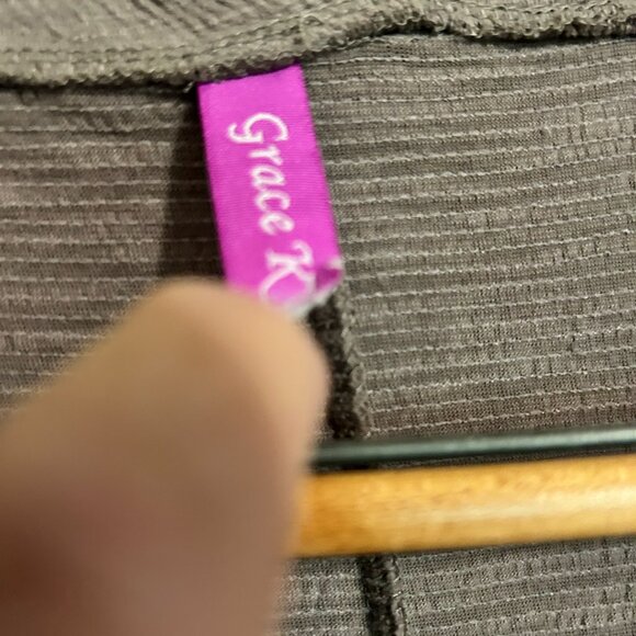 Large to xLarge Long Sleeveless dress. - Picture 6 of 7